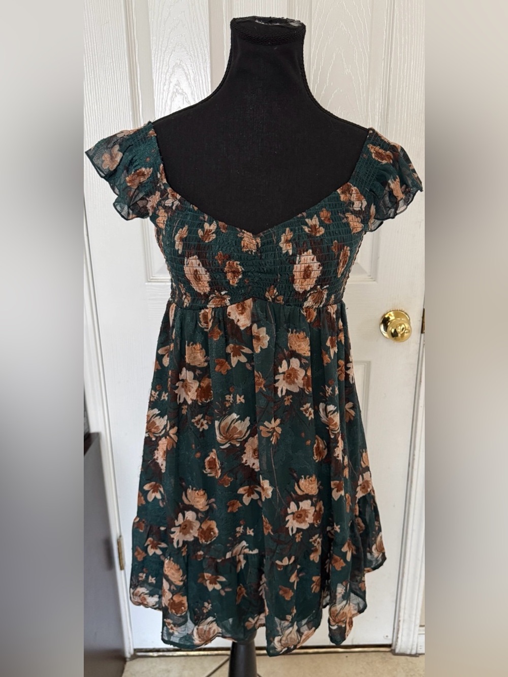 Thirty Thirty LA Green Floral Smocked Mini Dress Size S NWT